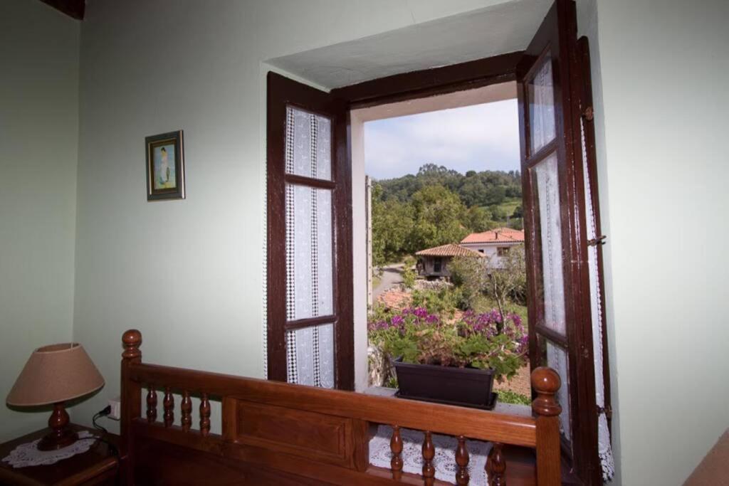 Casa Del Cuetu. Traditional Village House In Asturias Mere エクステリア 写真
