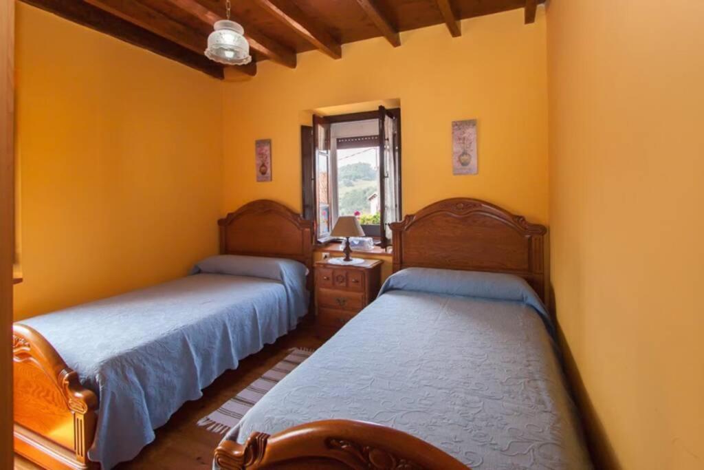 Casa Del Cuetu. Traditional Village House In Asturias Mere エクステリア 写真
